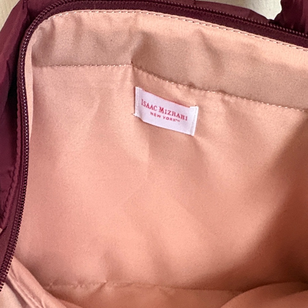 Quilted Burgundy Tote Bag Isaac Mizrahi - Picture 3 of 6